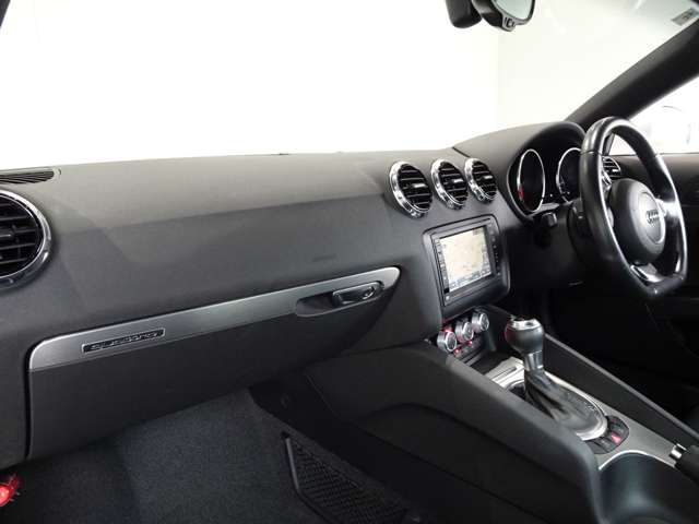 アウディ ＴＴ クーペ ２．０ ＴＦＳＩ クワトロ ４ＷＤ H24年 (関東) 99