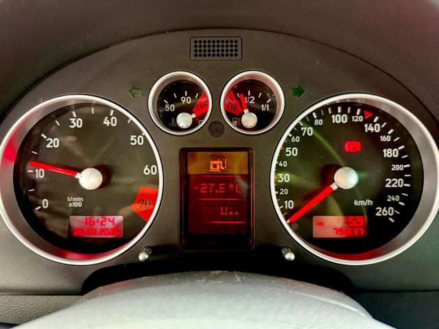 アウディ ＴＴ クーペ １．８Ｔ クワトロ ４ＷＤ H14年 () 99