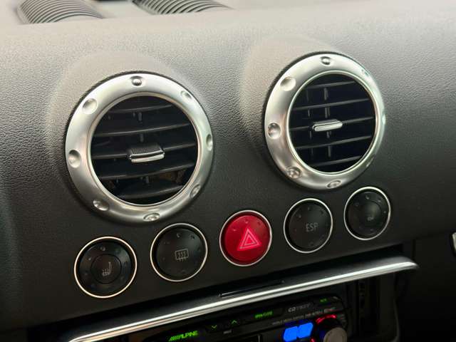 アウディ ＴＴ クーペ １．８Ｔ クワトロ ４ＷＤ H14年 () 99