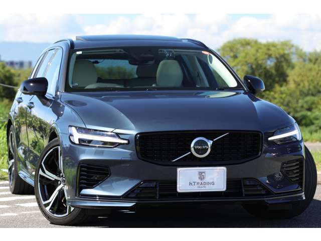 ボルボ Ｖ６０ リチャージ アルティメット Ｔ６ ＡＷＤ プラグイン ハイブリッド ４ＷＤ R4年 () 99