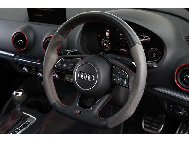 アウディ ＲＳ３　スポーツバック ２．５ ４ＷＤ H30年 () 99