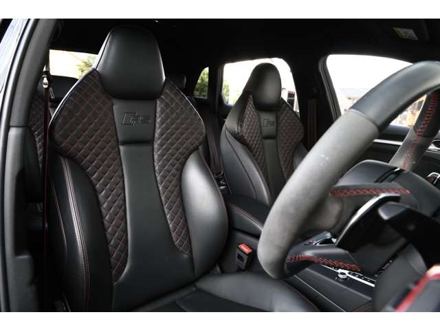 アウディ ＲＳ３　スポーツバック ２．５ ４ＷＤ H30年 () 99