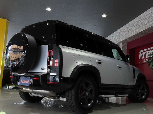 ランドローバー ディフェンダー １１０ Ｘ ３．０Ｌ Ｄ３００ ディーゼルターボ ４ＷＤ R5年 (東海) 99