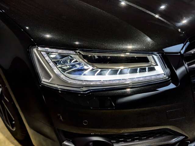 アウディ Ｓ８　プラス プラス ４ＷＤ H28年 () 99