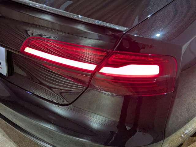 アウディ Ｓ８　プラス プラス ４ＷＤ H28年 () 99