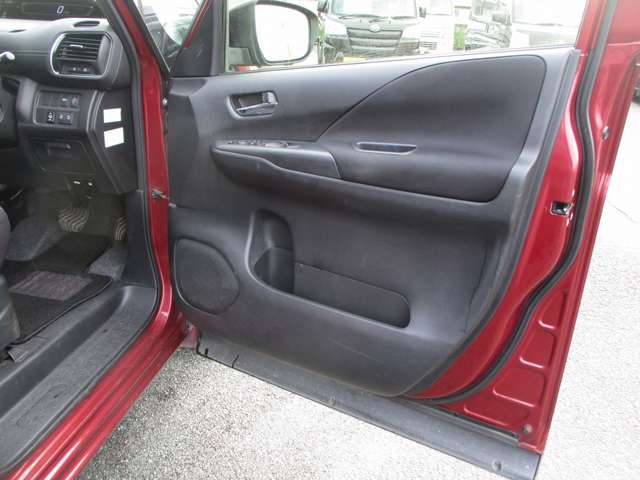 日産 セレナ ２．０ ハイウェイスター Ｖセレクション H30年 () 99
