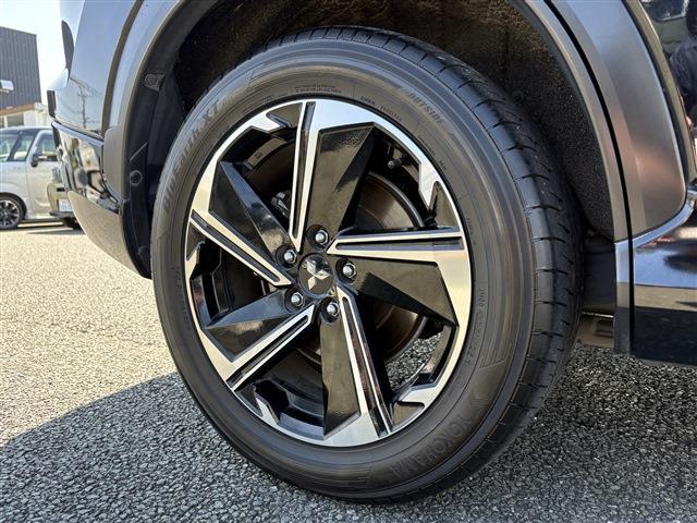 三菱 エクリプス　クロス　ＰＨＥＶ ＰＨＥＶ ２．４ Ｐ ４ＷＤ R4年 () 99