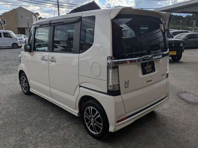 ホンダ Ｎ　ＢＯＸ ６６０ カスタムＧ ＳＳパッケージ H25年 (九州・沖縄) 99
