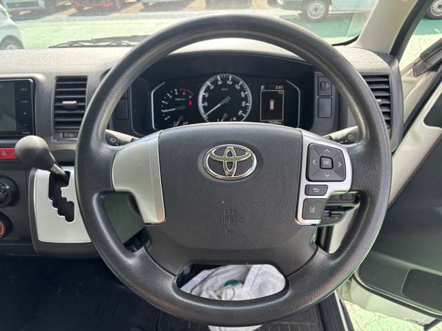 トヨタ ハイエースバン ２．８ ＤＸ ロング ディーゼルターボ ４ＷＤ R2年 (九州・沖縄) 99
