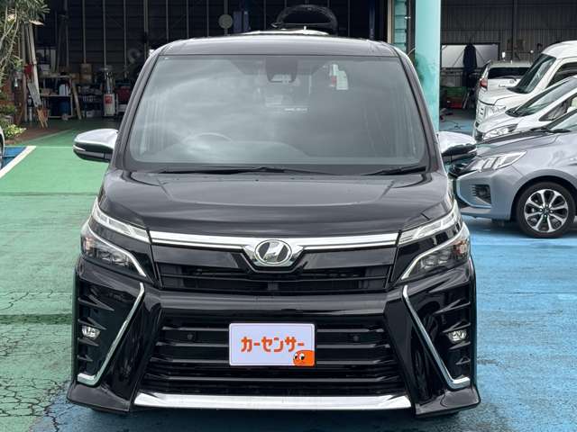 トヨタ ヴォクシー ２．０ ＺＳ 煌ＩＩ R1年 (九州・沖縄) 99