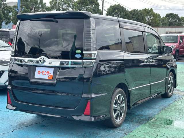 トヨタ ヴォクシー ２．０ ＺＳ 煌ＩＩ R1年 (九州・沖縄) 99