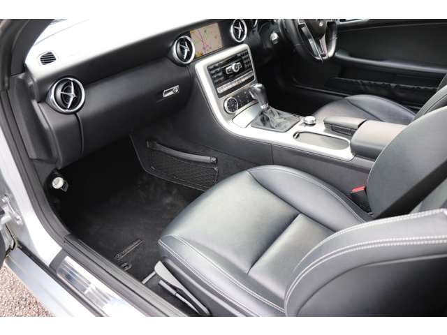 メルセデスベンツ ＳＬＫクラス ＳＬＫ２００　ブルーエフィシェンシースポーツ H24年 () 99