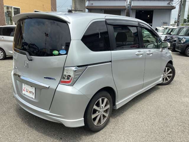 ホンダ フリード　ハイブリッド １．５ ジャストセレクション H25年 (近畿) 99