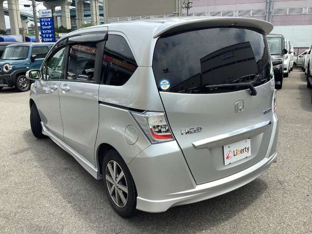 ホンダ フリード　ハイブリッド １．５ ジャストセレクション H25年 (近畿) 99