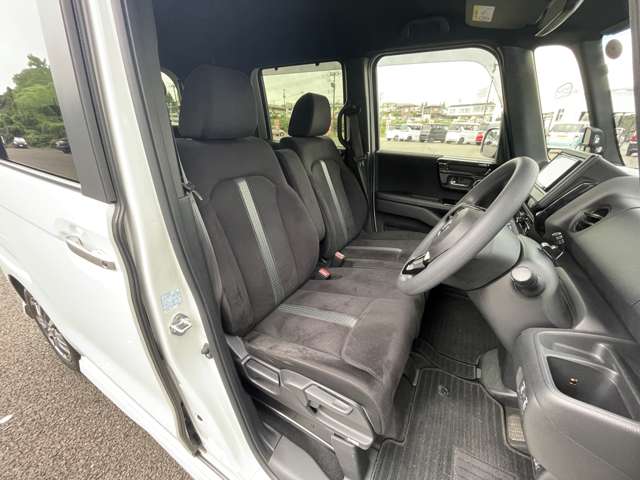 ホンダ Ｎ　ＢＯＸ カスタム ６６０ Ｌ R4年 () 99