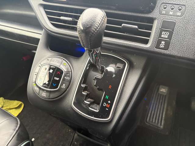 トヨタ ヴォクシー ２．０ ＺＳ 煌 ４ＷＤ H27年 () 99