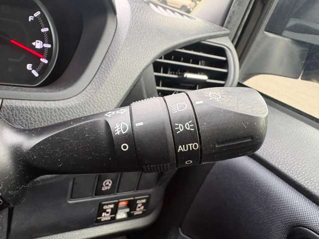 トヨタ ヴォクシー ２．０ ＺＳ 煌 ４ＷＤ H27年 () 99
