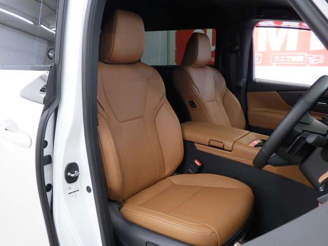 トヨタ ヴェルファイア　ハイブリッド ハイブリッド ２．５ Ｚプレミア Ｅ－ＦＯＵＲ ４ＷＤ R7年 () 99