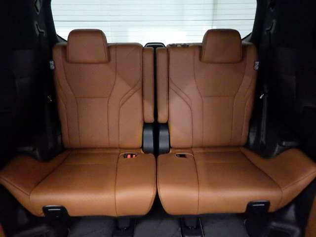 トヨタ ヴェルファイア　ハイブリッド ハイブリッド ２．５ Ｚプレミア Ｅ－ＦＯＵＲ ４ＷＤ R7年 () 99