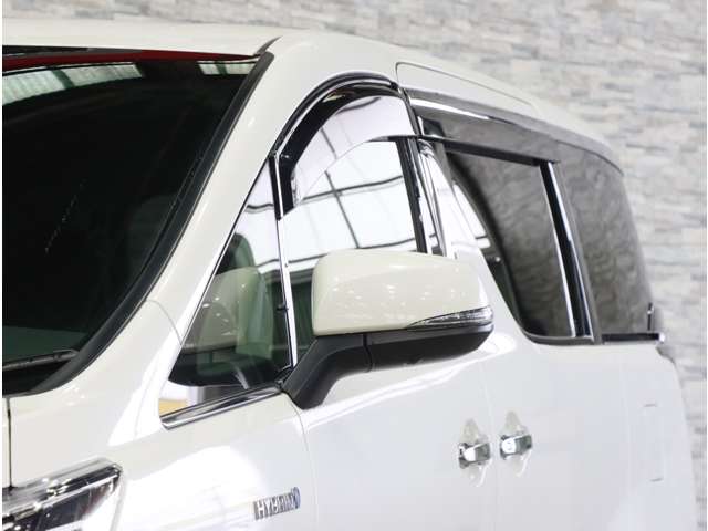 トヨタ ヴェルファイア　ハイブリッド ハイブリッド ２．５ ＺＲ Ｅ－ＦＯＵＲ ４ＷＤ H27年 () 99