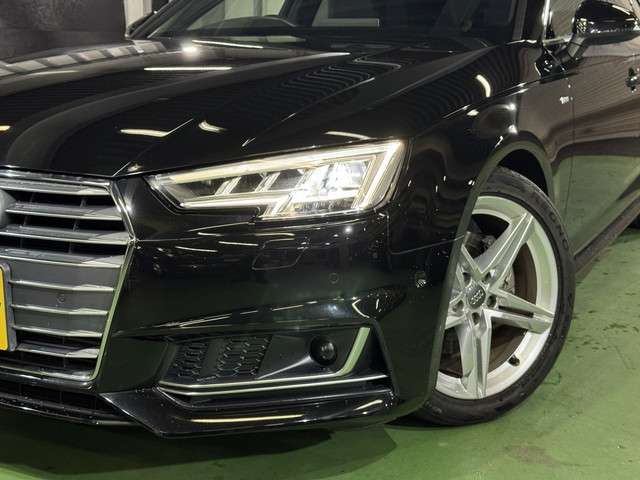 アウディ Ａ４　アバント ２．０ ＴＦＳＩ スポーツ Ｓラインパッケージ H30年 () 99