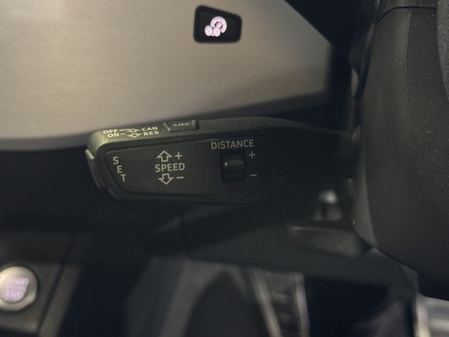 アウディ Ａ４　アバント ２．０ ＴＦＳＩ スポーツ Ｓラインパッケージ H30年 () 99