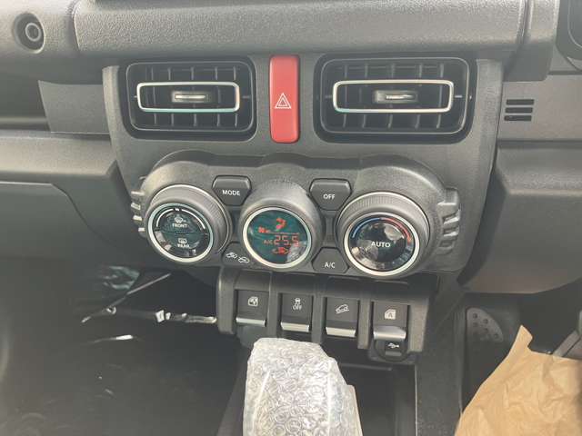 スズキ ジムニー　ノマド １．５ ＦＣ ４ＷＤ R8年 () 99