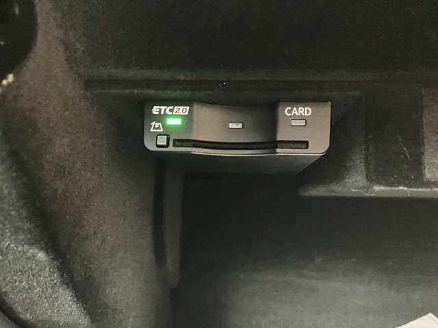 アウディ Ｑ８ ５５ ＴＦＳＩ クワトロ Ｓライン ４ＷＤ R4年 () 99