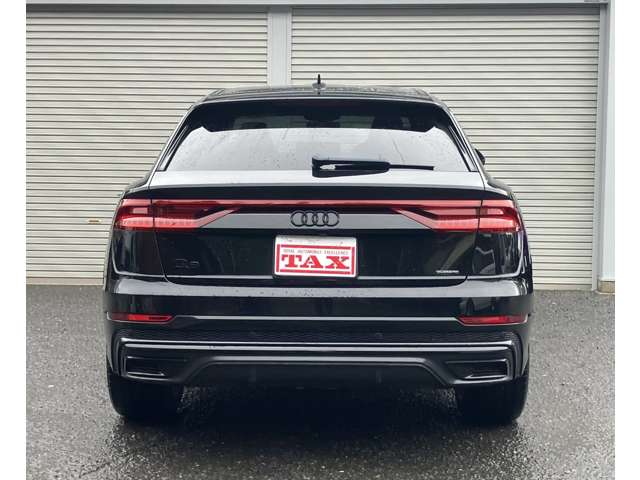 アウディ Ｑ８ ５５ ＴＦＳＩ クワトロ Ｓライン ４ＷＤ R4年 () 99