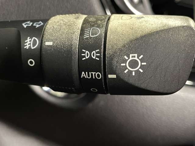 トヨタ Ｃ−ＨＲ ハイブリッド １．８ Ｇ ＬＥＤ エディション H30年 () 99
