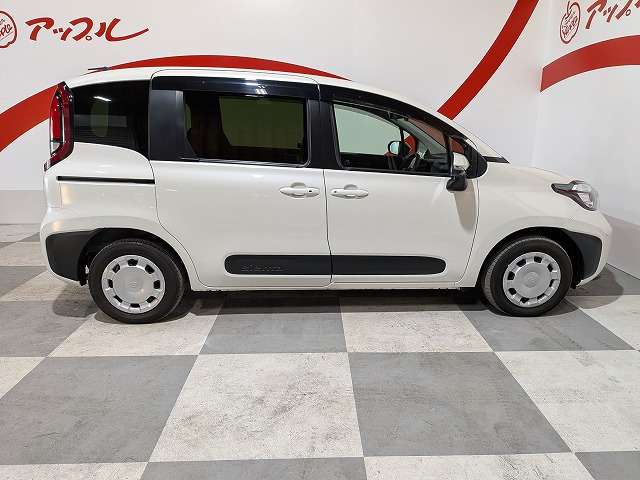 トヨタ シエンタ　ハイブリッド ハイブリッド １．５ Ｇ Ｅ－ＦＯＵＲ ４ＷＤ R6年 () 99