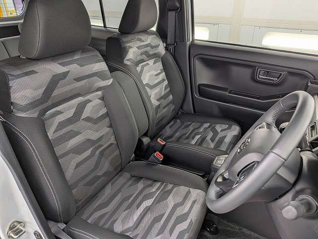 ダイハツ タフト ６６０ Ｇ ダーククロム ベンチャー ４ＷＤ R7年 () 99