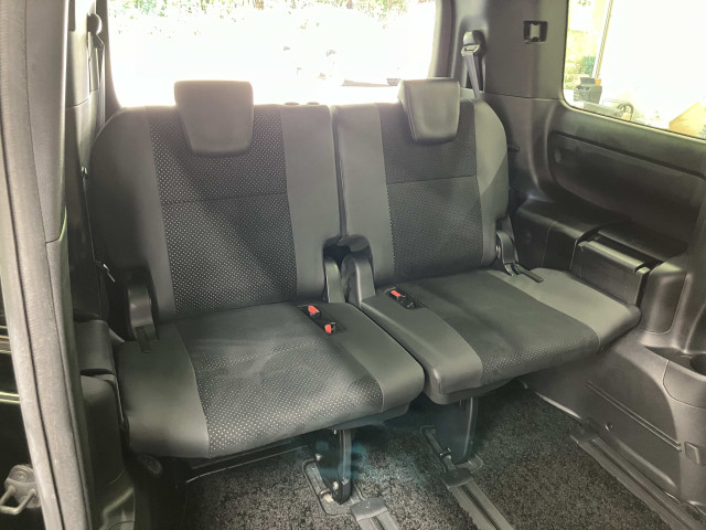 トヨタ ヴォクシー ２．０ ＺＳ 煌ＩＩＩ R3年 (近畿) 99