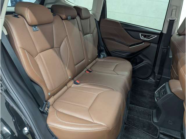 スバル フォレスター　ハイブリッド ２．０ アドバンス ４ＷＤ R2年 (近畿) 99