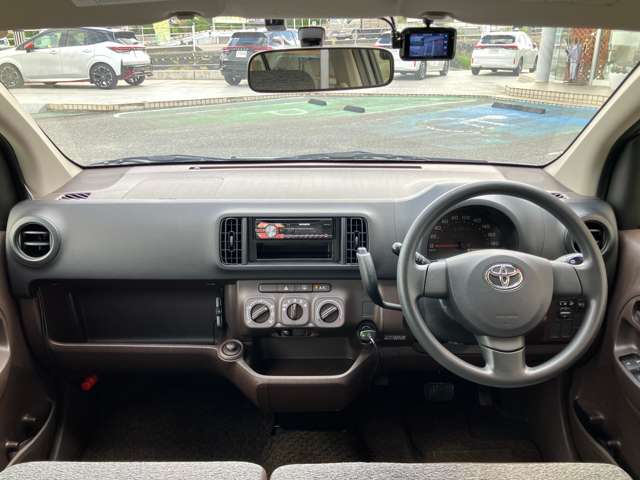 トヨタ パッソ １．０ Ｘ クツロギ H26年 (中国) 99