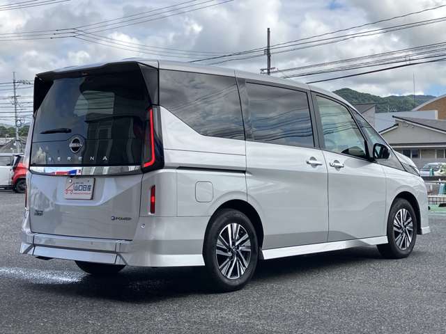 日産 セレナ １．４ Ｅ－ＰＯＷＥＲ ハイウェイスターＶ チェアキャブ スロープタイプ 車イス１名 サード仕様 R7年 (中国) 99