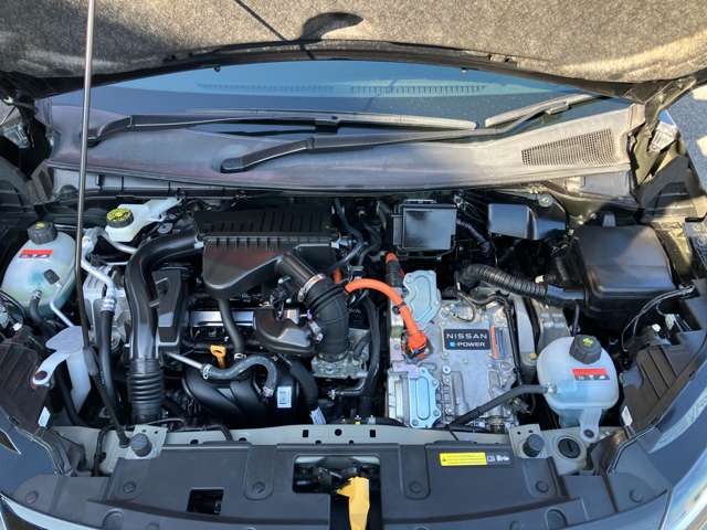 日産 ノートオーラ １．２ Ｇ レザーエディション R4年 (中国) 99