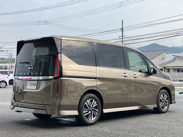 日産 セレナ １．４ Ｅ－ＰＯＷＥＲ ハイウェイスターＶ R6年 (中国) 99