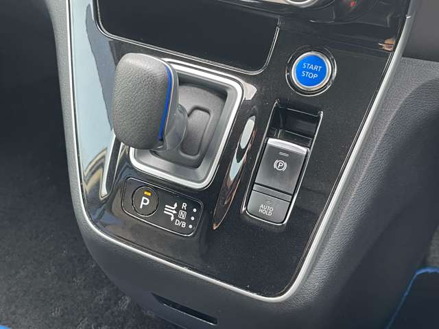日産 セレナ １．２ Ｅ－ＰＯＷＥＲ ハイウェイスター Ｖ R2年 (中国) 99