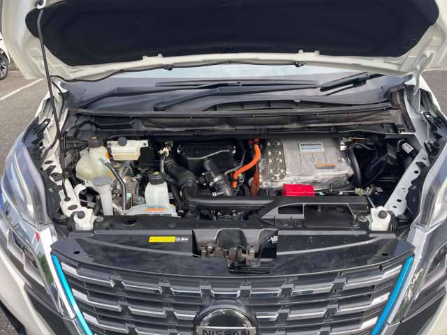 日産 セレナ １．２ Ｅ－ＰＯＷＥＲ ハイウェイスター Ｖ R2年 (中国) 99