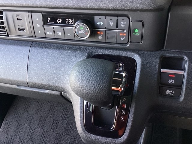 ホンダ Ｎ　ＢＯＸ カスタム ６６０ ターボ R7年 (近畿) 99