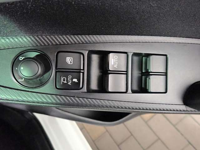 マツダ ＭＡＺＤＡ２ １．５ １５ＭＢ R7年 (近畿) 99