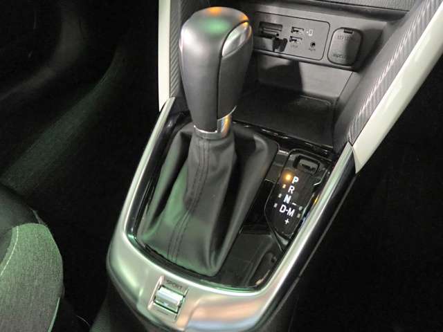 マツダ ＭＡＺＤＡ２ １．５ １５ＭＢ R7年 (近畿) 99