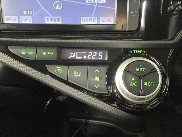 トヨタ アクア １．５ Ｇ ブラックソフトレザーセレクション H27年 (近畿) 99
