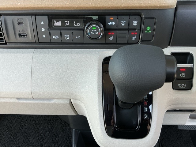 ホンダ Ｎ　ＢＯＸ ６６０ ファッションスタイル ２トーン R7年 (近畿) 99