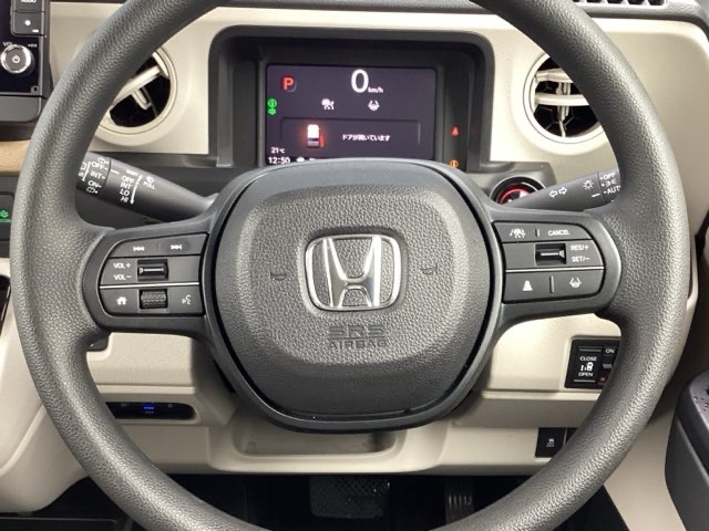 ホンダ Ｎ　ＢＯＸ ６６０ ファッションスタイル ２トーン R7年 (近畿) 99