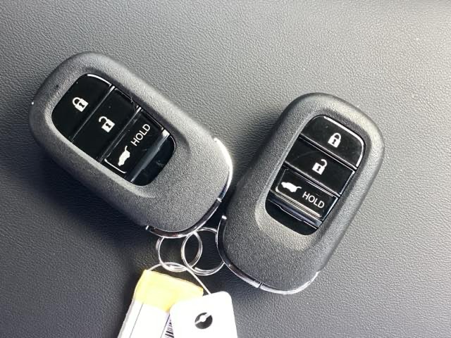 ホンダ ヴェゼル １．５ Ｅ：ＨＥＶ ＲＳ R7年 (近畿) 99