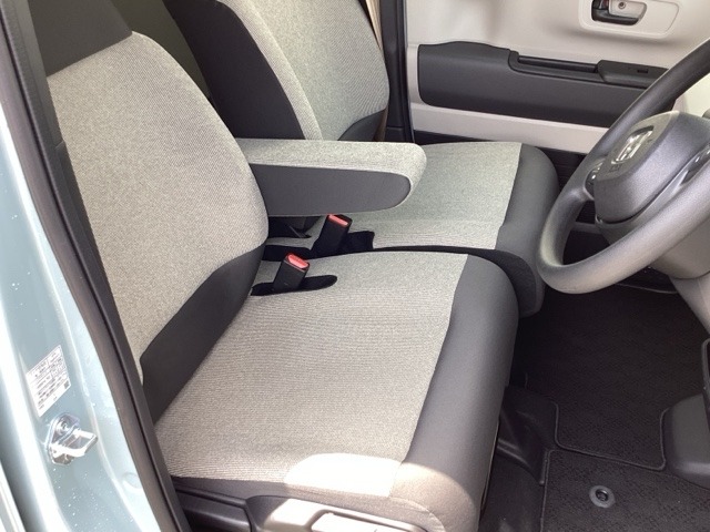 ホンダ Ｎ　ＢＯＸ ６６０ ファッションスタイル ２トーン R7年 (近畿) 99