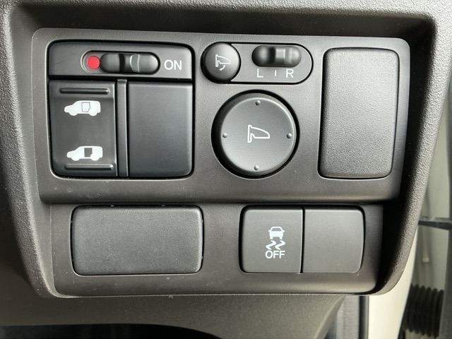 ホンダ フリードスパイク １．５ Ｇ エアロ H23年 (近畿) 99