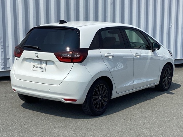 ホンダ フィット １．３ ホーム カーサ R4年 (近畿) 99